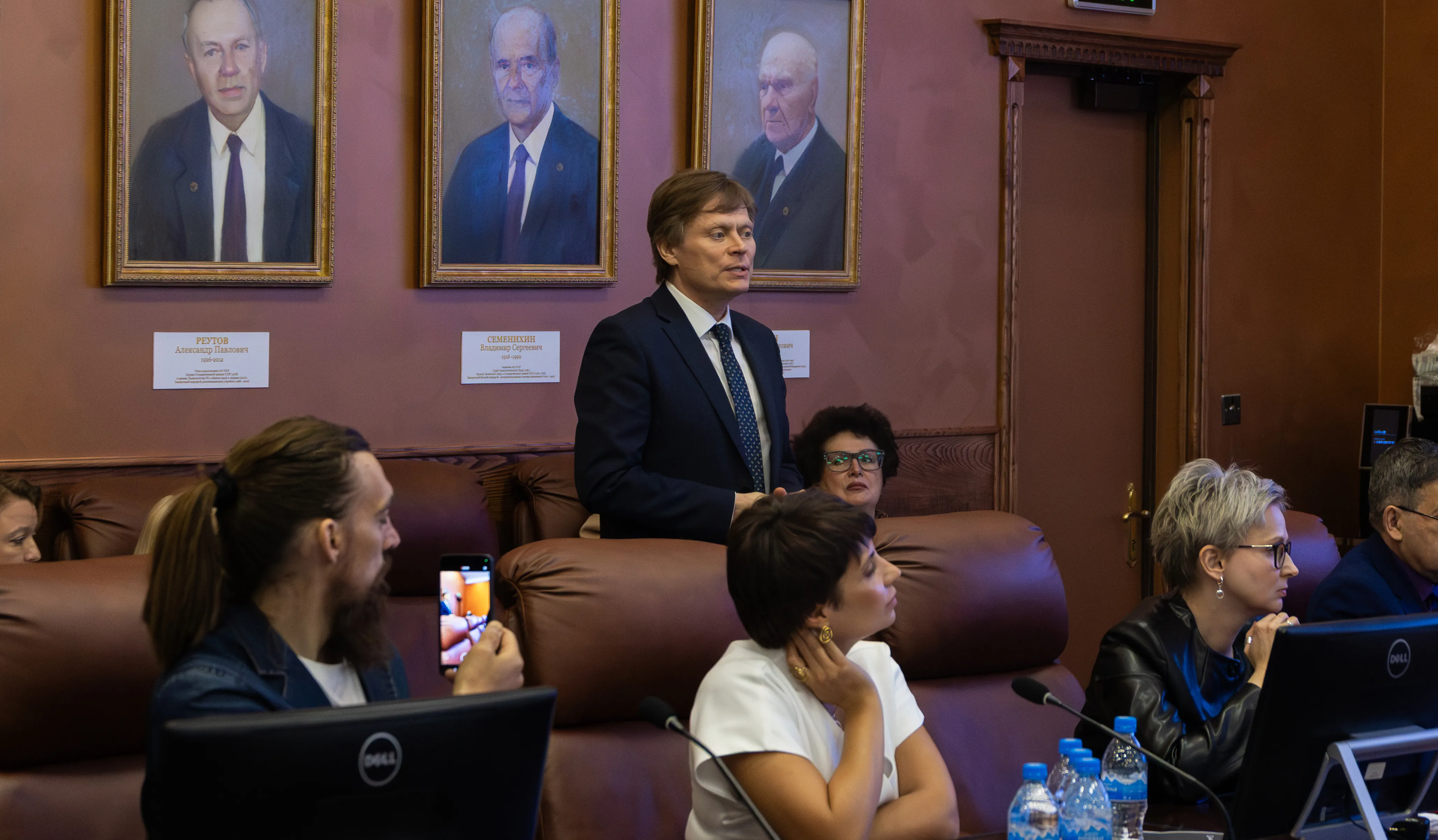 Новости о Центре антивозрастных технологий и магазине процессиональной косметики  Evergene проект Евгения Репко
